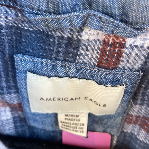 American Eagle Size Medium - Picture 3 of 4